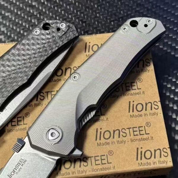Steel Lion Titanium Folding Knife - M390 Stonewashed Blade Titanium/Carbon Fiber Handle - Image 3
