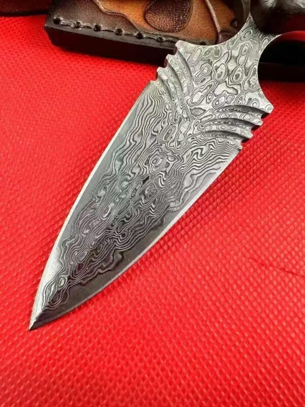 No.2 Fan-Shaped Damascus Steel Knuckle Duster - 68-Layer Integrated Damascus Steel Blade - Image 6