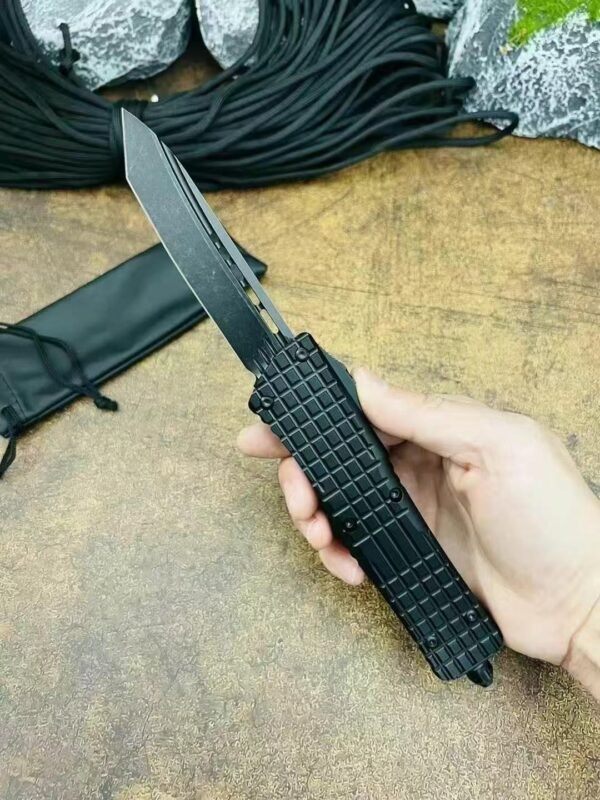 US Microtech UT Halibut Large Stonewash Automatic Knife - D2 Steel Blade - Image 7
