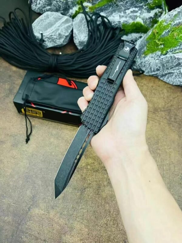 US Microtech UT Halibut Large Stonewash Automatic Knife - D2 Steel Blade