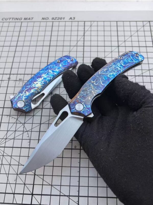 M390 steel 60HRC lightning pattern titanium alloy handle folding knife with satin finish - Image 9