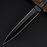 Mikov McGraw, Commando Straight. - Image 5